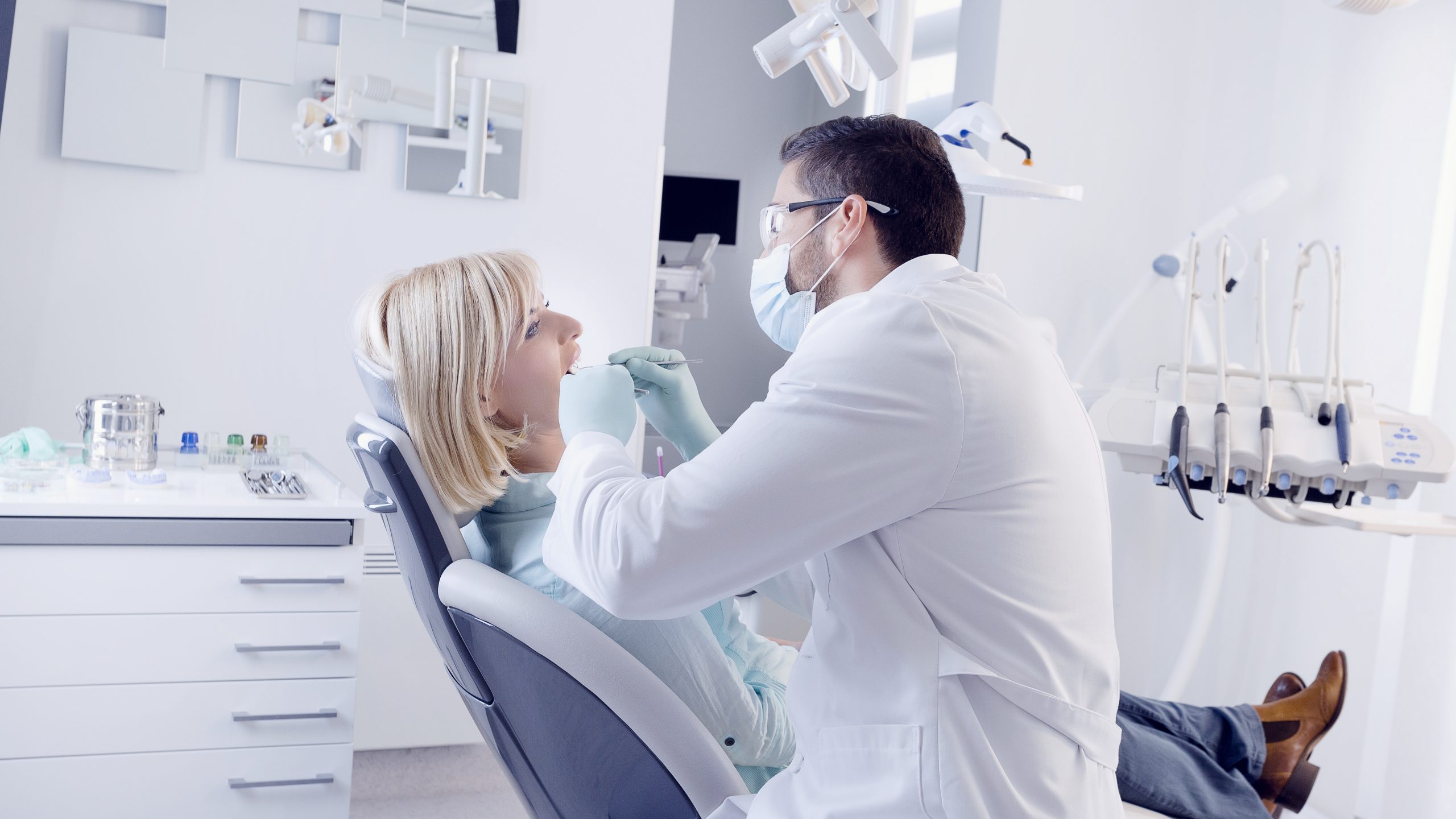 Dentist in Willis, TX